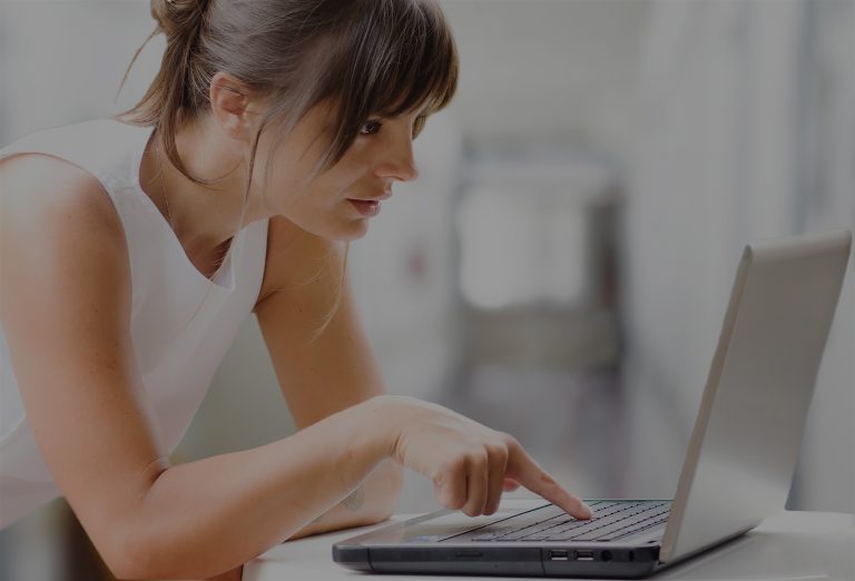 Woman scoping the project before stating the eLearning localization process